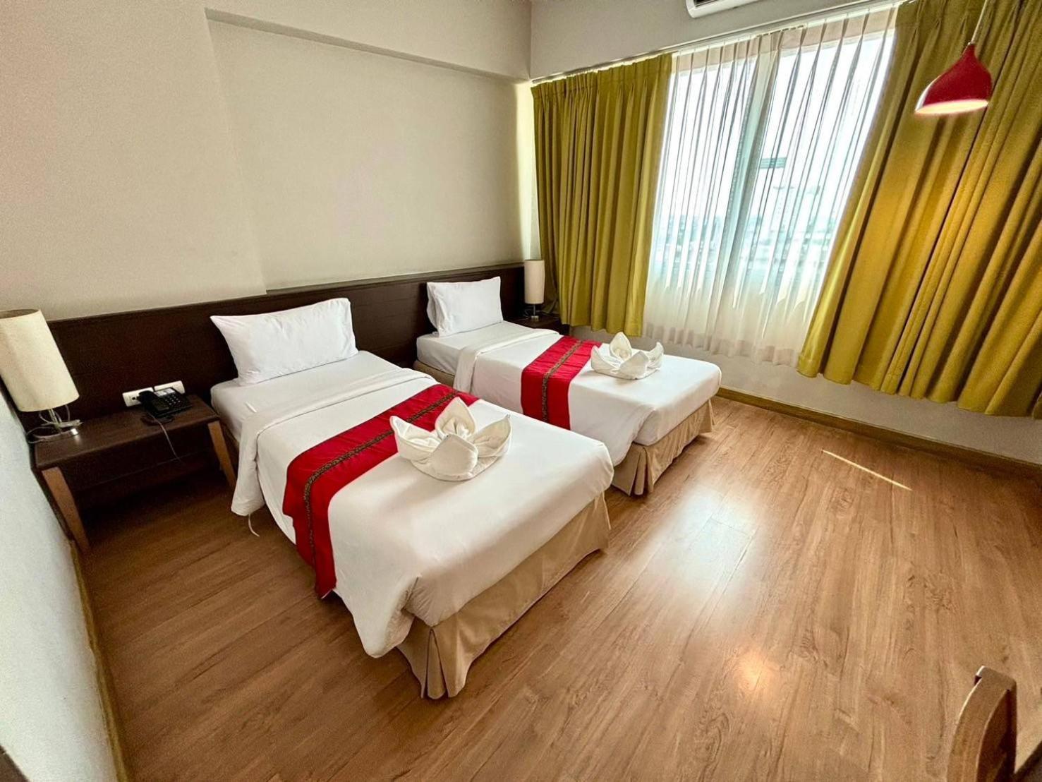 Aloha Hatyai Hotel Hat Yai Extérieur photo